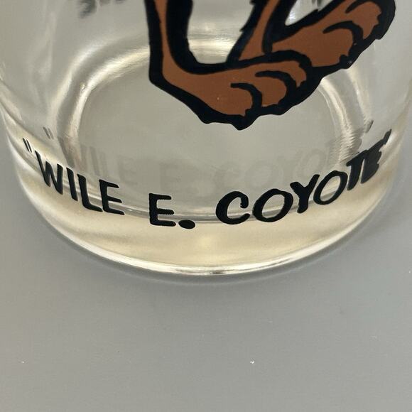 1973 Pepsi Collector’s Glasses Series Looney Tune Pepe Le Pew & Wile E Coyote #4 - Picture 3 of 8